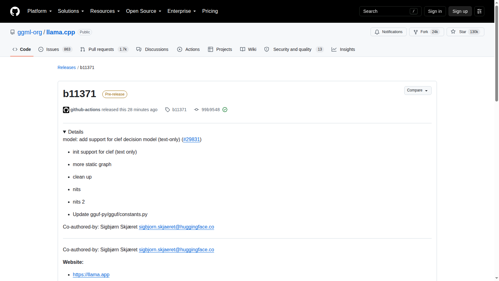 Release llama.cpp b11371 con supporto text-only al decision model Clef